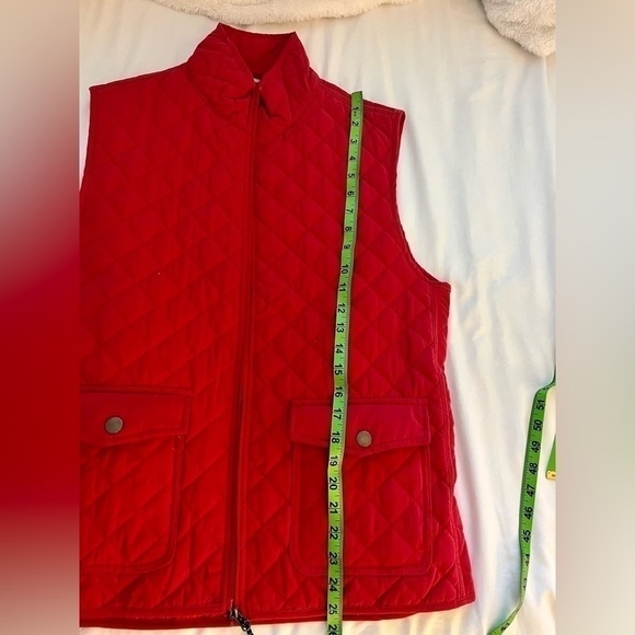 Stillwater supply company. Size Small, red quilted vest - Picture 6 of 7